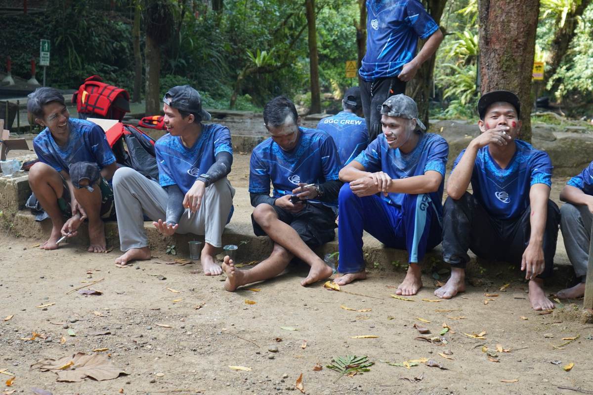Fun games outbound rombongan kantor bersama Loox Travel 1